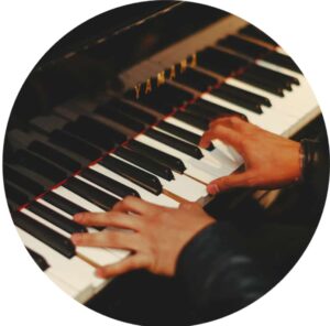 Piano lessons tile