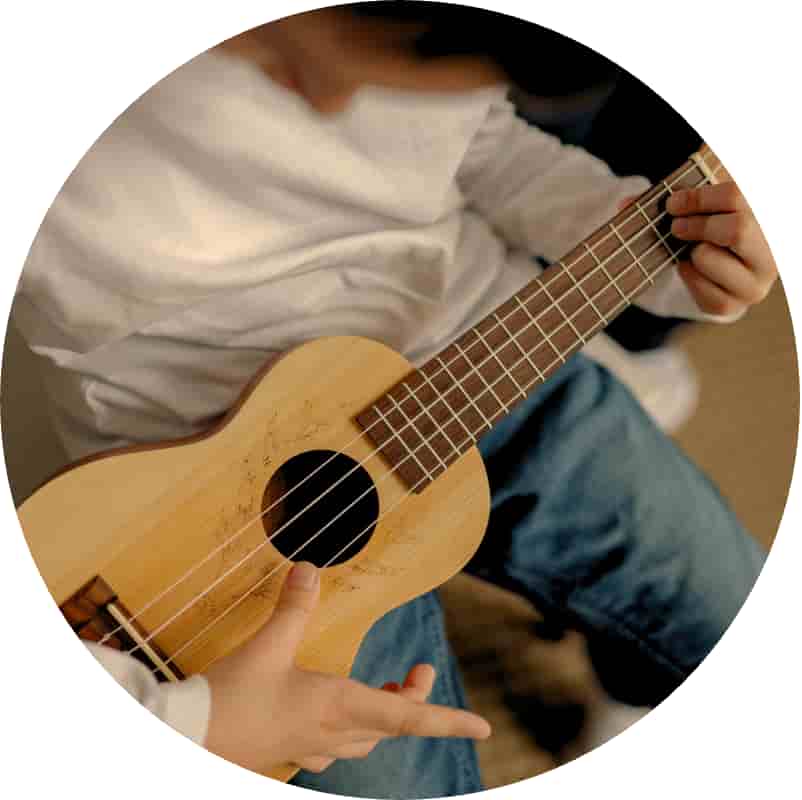 Ukulele lessons tile