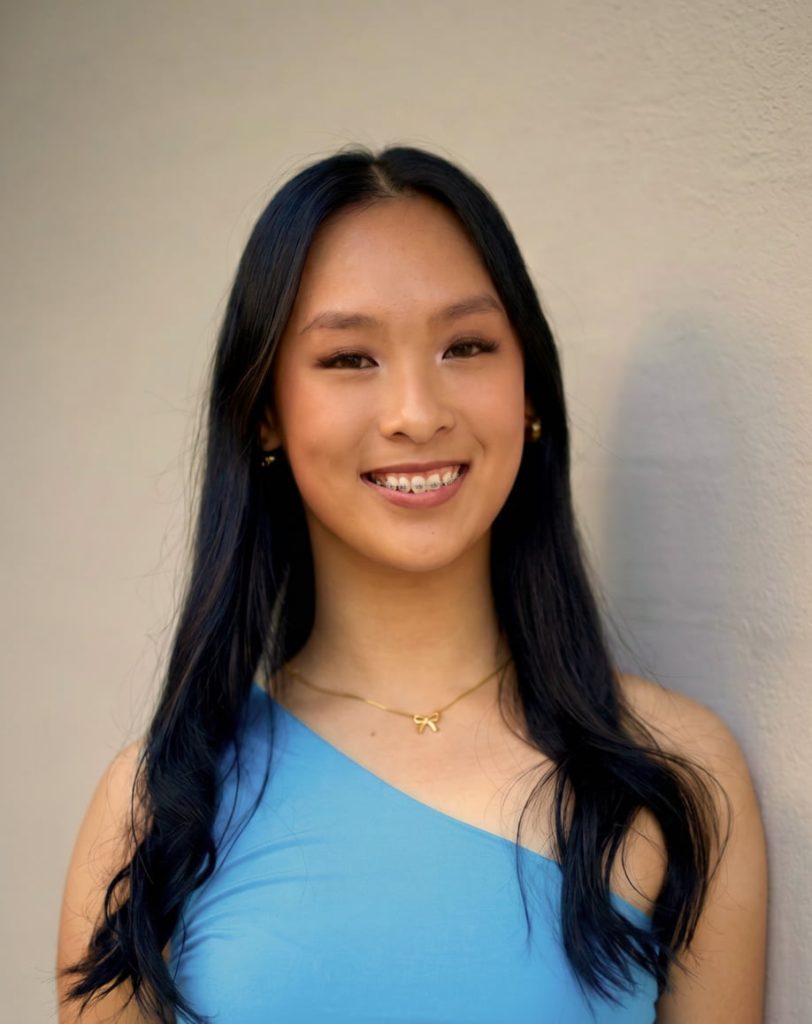 Hilda - Singing, piano and music theory teacher