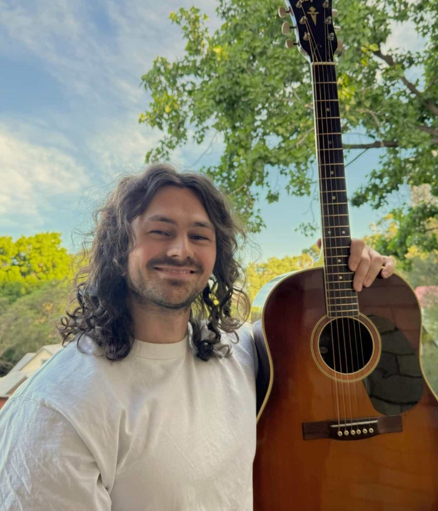 Ewan — Electric & Acoustic Guitar Teacher